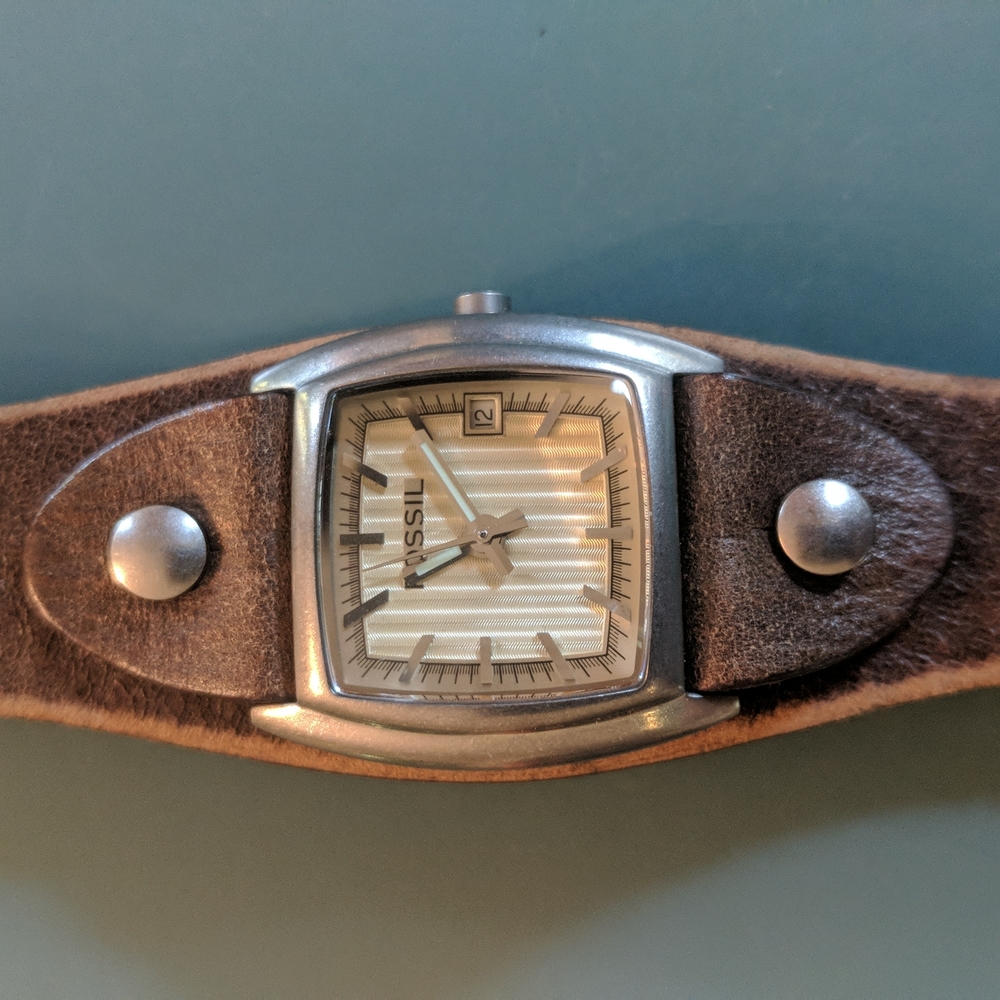 Watch - Picture 2 of 5